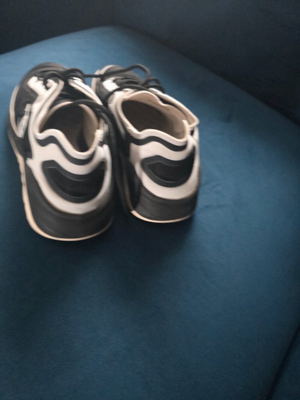 Chanel Women's Sneakers Black White G34763 Made in Italy - Picture 3 of 7